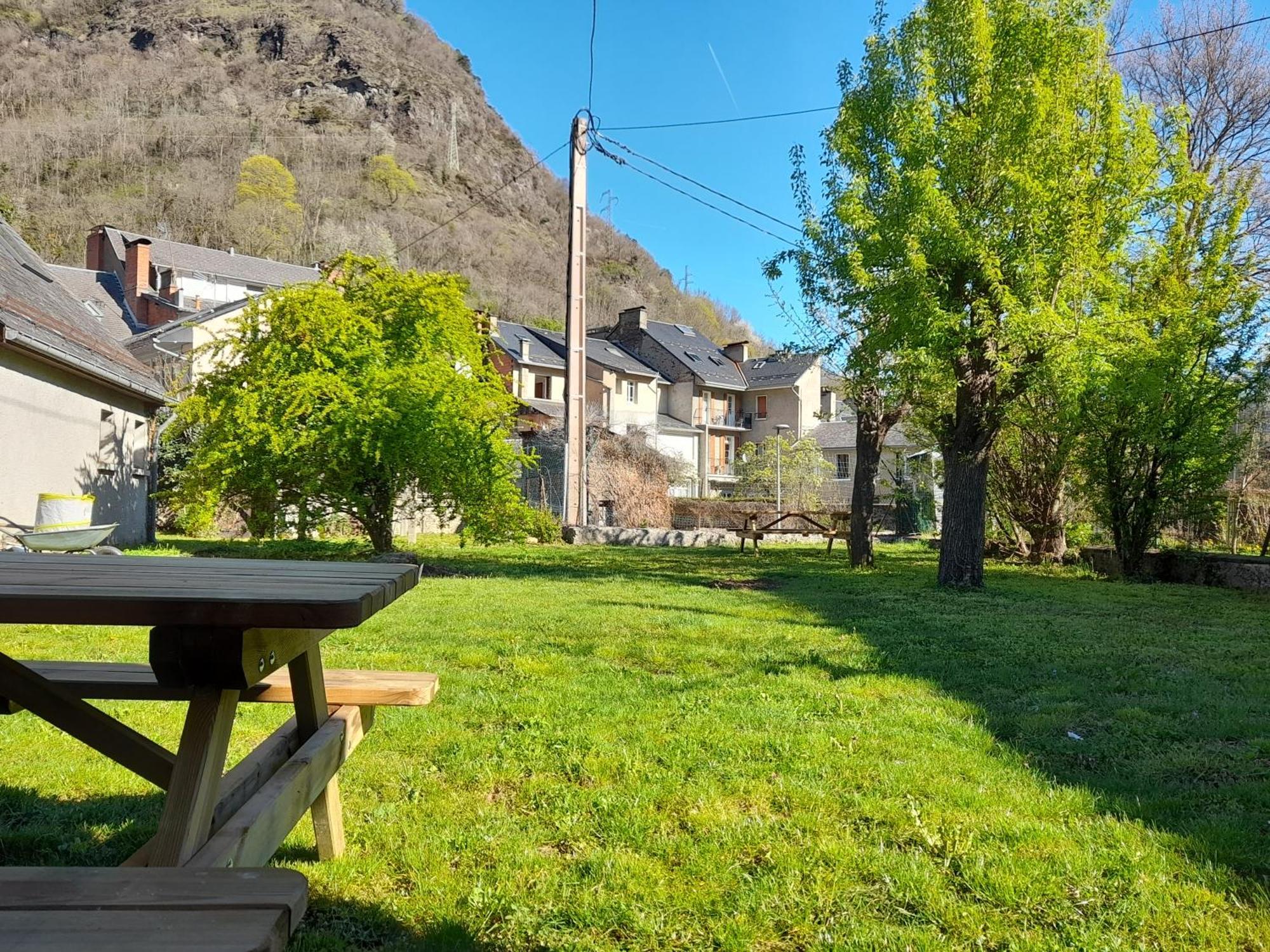 T3 Neuf 65M2 5 Personnes Avec Jardin Au Calme, Menage Inclus, Local Velo Apartment Bagnères-de-Luchon Exterior foto